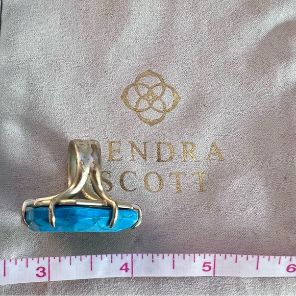 Kendra Scott Megan Cocktail Ring - Picture 3 of 6